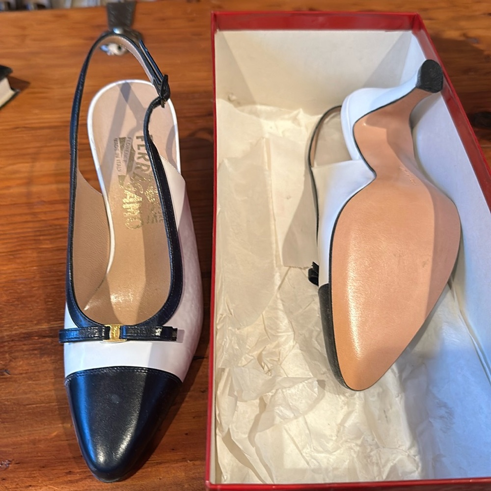 Salvatore Ferragammo never worn beautiful blue and white sling back pumps.